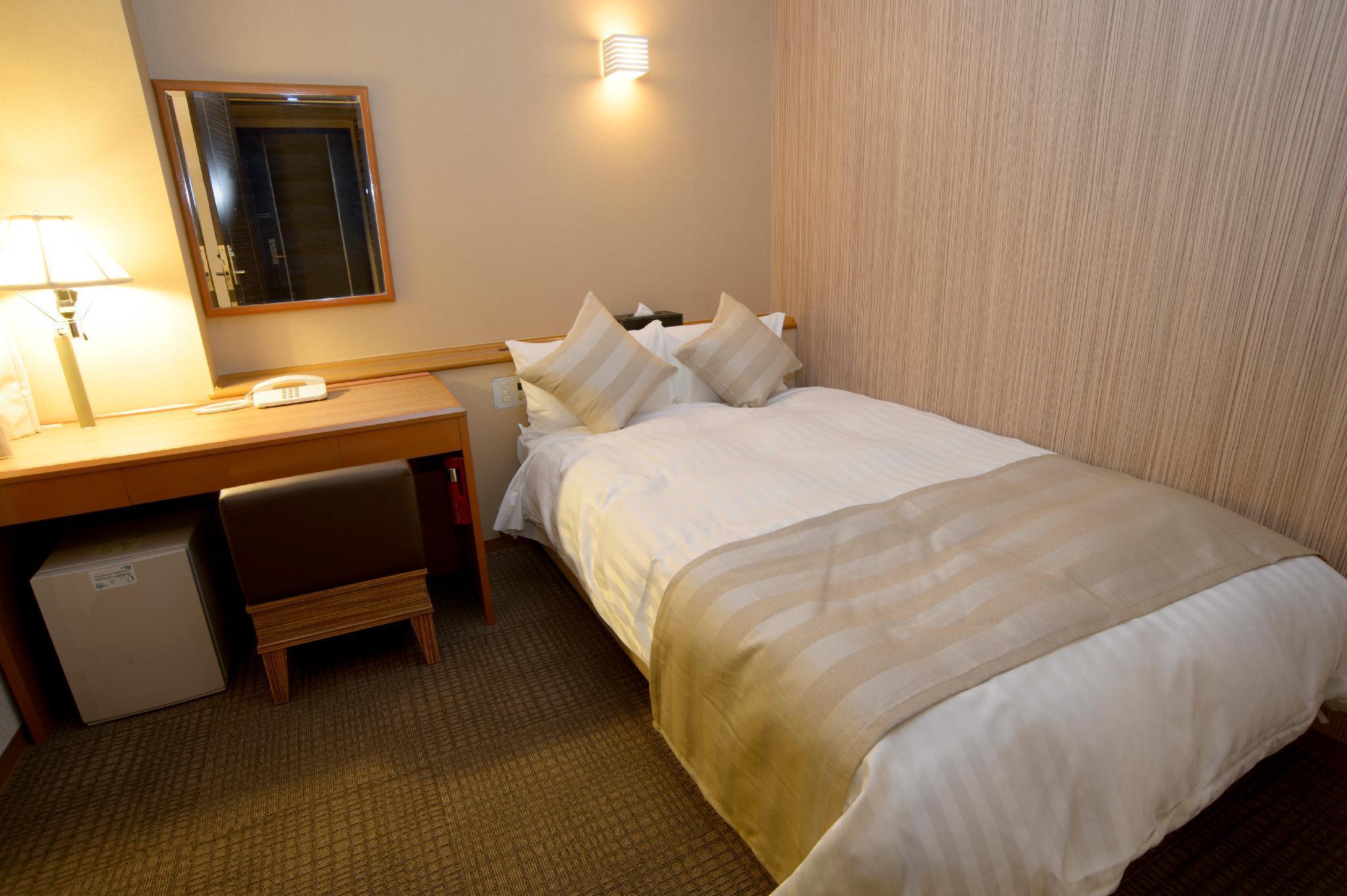 HOTEL RELIEF Kokura Station Kitakyushu Bagian luar foto